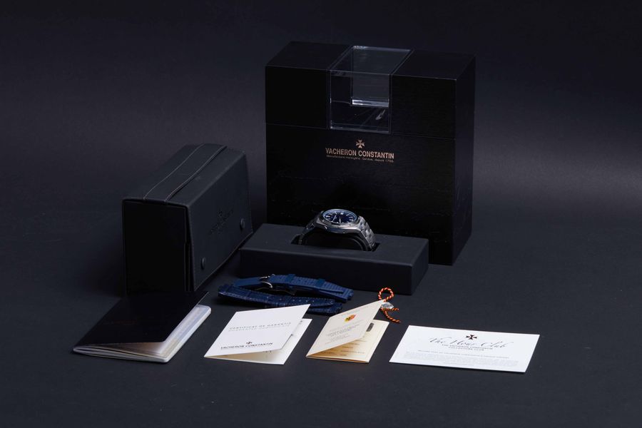 Vacheron Constantin Overseas 4500V/110A-B128